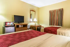 Econo Lodge Louisville Airport - View from room