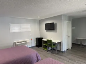 Hi-Way Host Motel - Chambre
