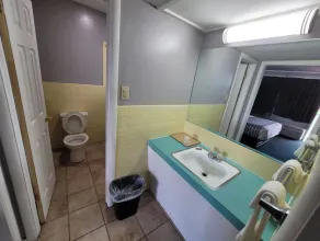 Lamplighter Inn Independence - Badezimmer