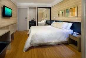 Momax Hotel - Room