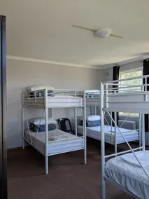 Young Budget Accommodation - Hostel - Room