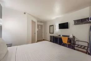 Americas Best Value Inn-Knoxville East - Room