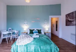 Glan Neigr Apart-Hotel by Guestz - Room