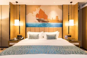 HALCYONBOWER INTERNATIONAL HOTEL - Zimmer