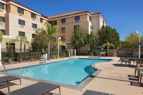 Courtyard by Marriott Sacramento Midtown - Basseng