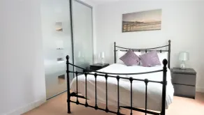 City Apartments Milton Keynes Vizion - Room