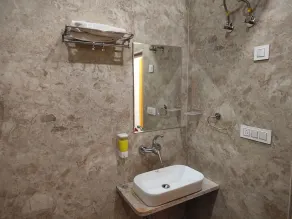 Hotel Silvora inn - Bathroom