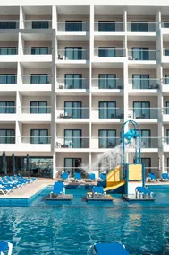 High Garden Grand Hotel - Piscina