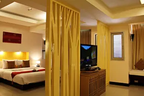 Maninarakorn Hotel - Chambre