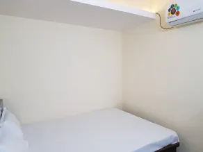 Hotel Galaxy Inn - Room