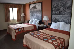 Hill Country Inn and Suite - Chambre