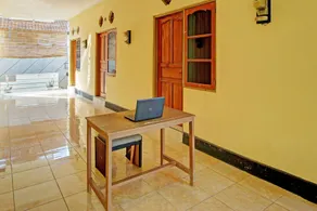 OYO Life 92954 Shanti Kost - Reception