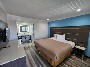 Travelodge Inn & Suites by Wyndham Fullerton - Rum