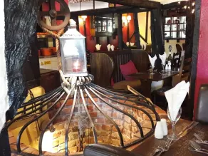 The Four Horseshoes - Restaurant