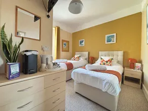 Three Palms Hotel - Habitación