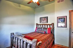 Pagosa Springs Escape with Deck, Hot Tub and Grill! - Intérieur
