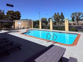 Baymont by Wyndham Manteca - Pool