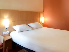 Hôtel Ibis Nevers - Room