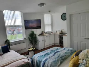 CityNights Studios with Free Parking - Room