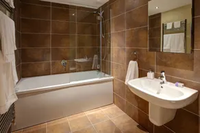 Ballylagan Organic Farm - Bathroom