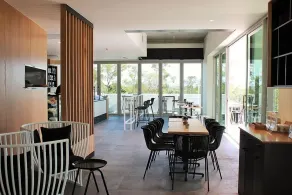 Quest Eight Mile Plains - Restaurant