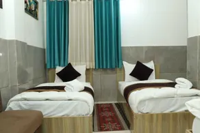 Hotel Sheeri Inn - Room