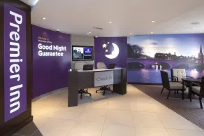 Premier Inn Bedford South - A421 - Reception