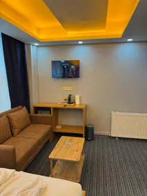 Premium Palace - Interior entrance