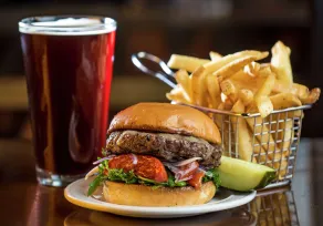 DoubleTree Suites by Hilton Hotel Detroit Downtown - Fort Shelby - Restaurant
