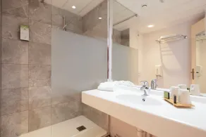 Artémis Hôtel & Spa Bistro Coquet - Baño