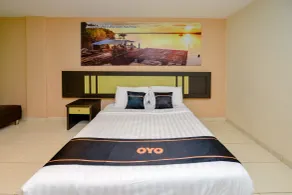 OYO 2487 Sampurna Jaya Hotel - Værelse