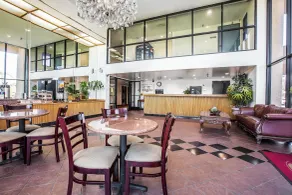 Baymont by Wyndham Ontario - Entrée intérieure
