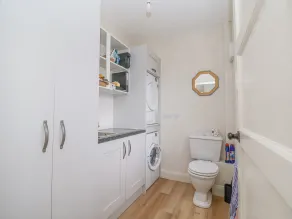 3 Chantry Cottages - Bathroom