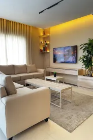 نيلان- Neelan - الفئه اقتصادي - Reception