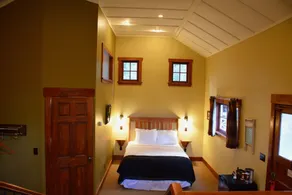 Johnston Canyon Lodge & Bungalows - Chambre