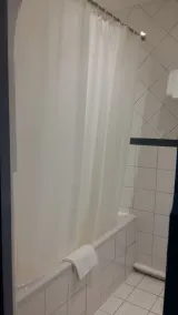 Hôtel Le Capitole - Salle de bain