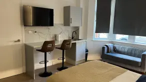 Luxurious London Studios - Camera