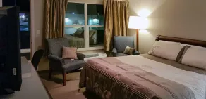 Rolling Hills Lodge - Room