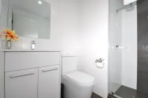 Coastal By Rockingham Apartments - Bathroom
