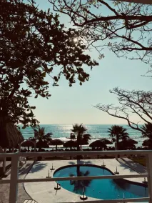PELÍCANOS Hotel & Beach Club - Piscina