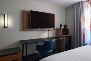 Fairfield Inn and Suites by Marriott Winchester - Room