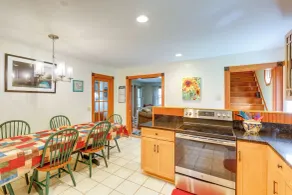 Upper Valley Retreat on 15 Acres Near Dartmouth - Interiör