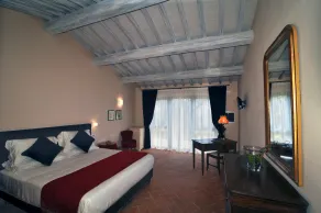 Familienorientierte weiträumige Villa mit Terrasse, privatem Pool und Garten | Haustiere erlaubt - Zimmer