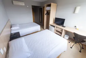Hotel Campo Largo Express - Room