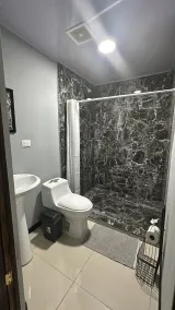Airport SJO5 min -Marianas Apartments  - Badezimmer