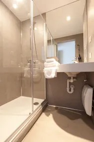 Hotel De Hofkamers - Bathroom
