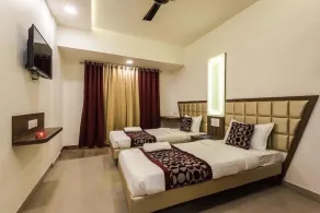 Krishna Avtar Services Apartment - Rum