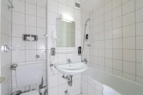 a&o München Hauptbahnhof - Bathroom