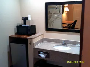 Super 8 by Wyndham Tucson Downtown Convention Center - Zimmer