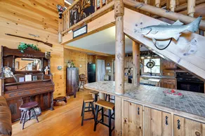 Rustic Fancy Gap Cabin w/ Blue Ridge Parkway Views - Innenbereich